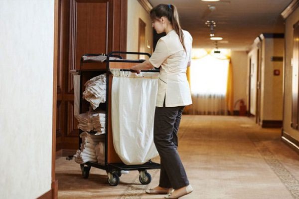 esternalizzazione servizi aziendali outsourcing hotel